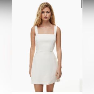 Aritzia Wilfred aperture tie-back dress